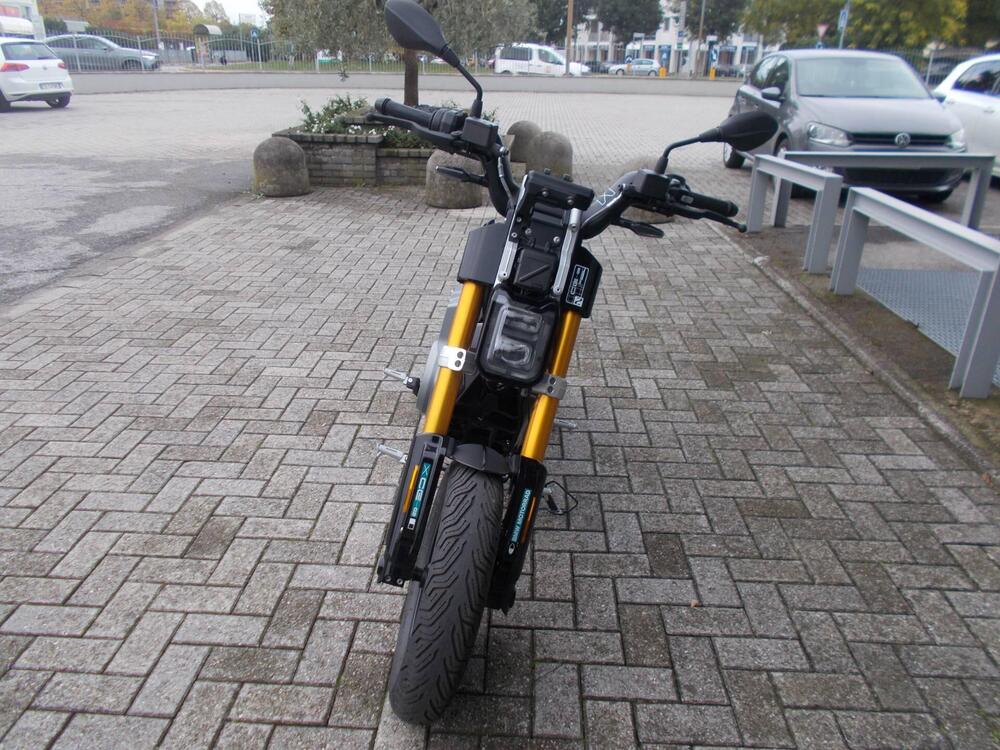 Bmw CE 02 AM (2024 - 25) (3)