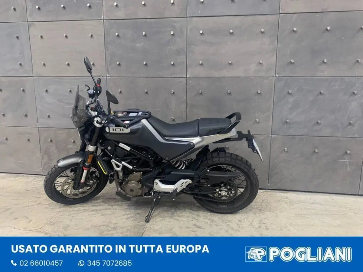 Husqvarna Svartpilen 401 (2021 - 23) (7)