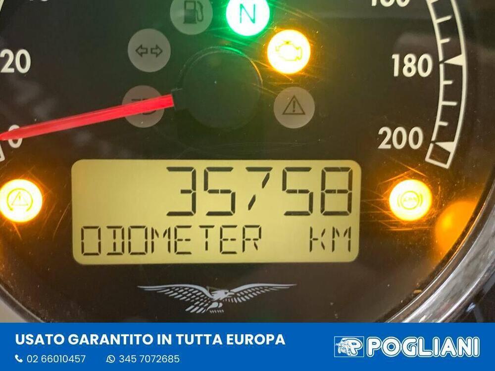 Moto Guzzi V7 III Stone (2017 - 20) (4)