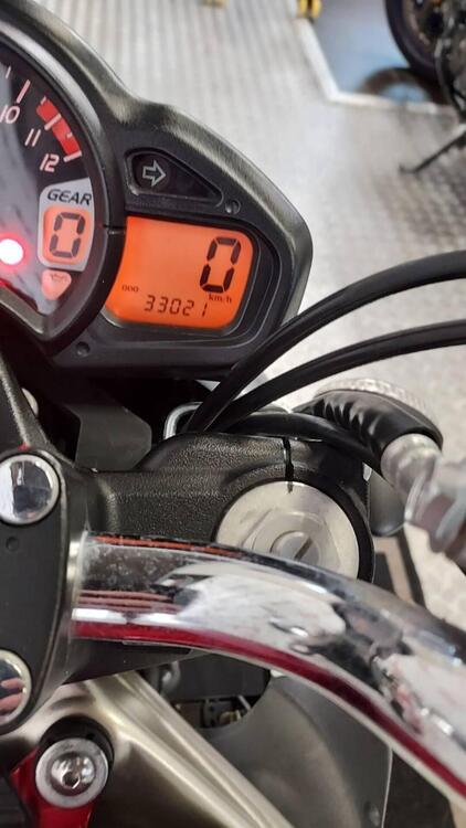 Suzuki Gladius 650 SFV (2009 - 15) (5)