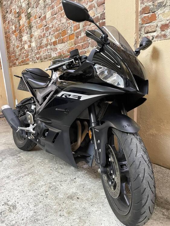 Yamaha YZF R3 (2021 - 24) (2)