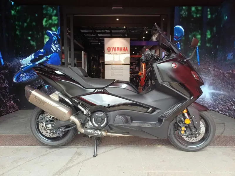 Yamaha T-Max 560 (2022 - 24)