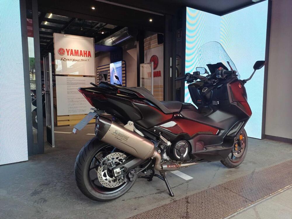 Yamaha T-Max 560 (2022 - 24) (4)