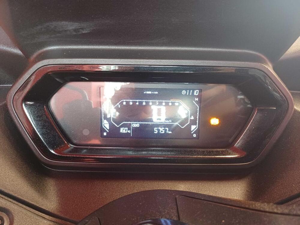 Yamaha X-Max 300 (2025) (5)