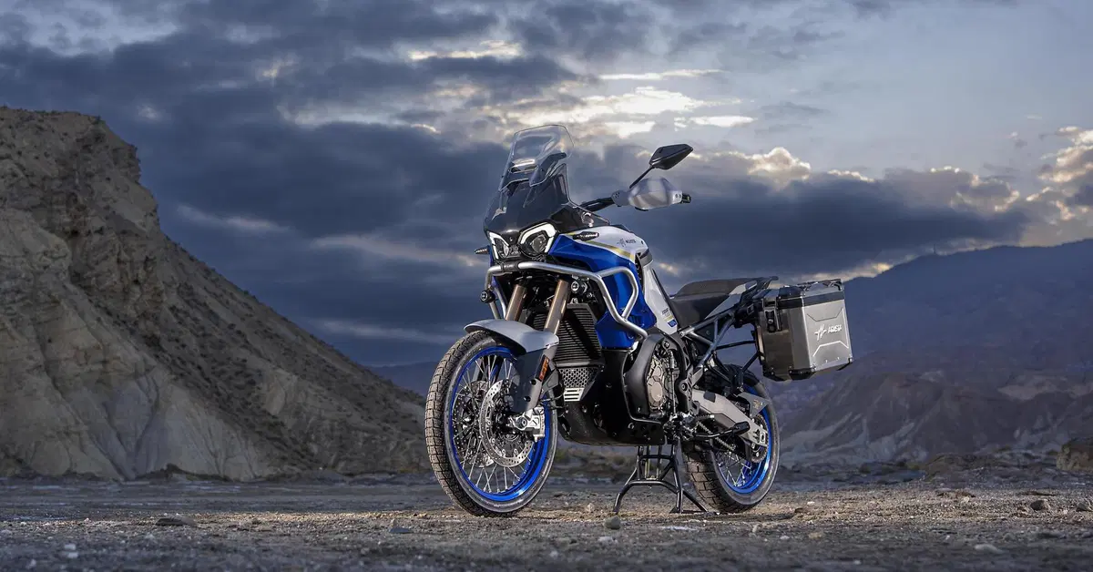 MV Agusta Enduro Veloce 2026: nuove colorazioni e un allestimento completo [VIDEO &amp; GALLERY]