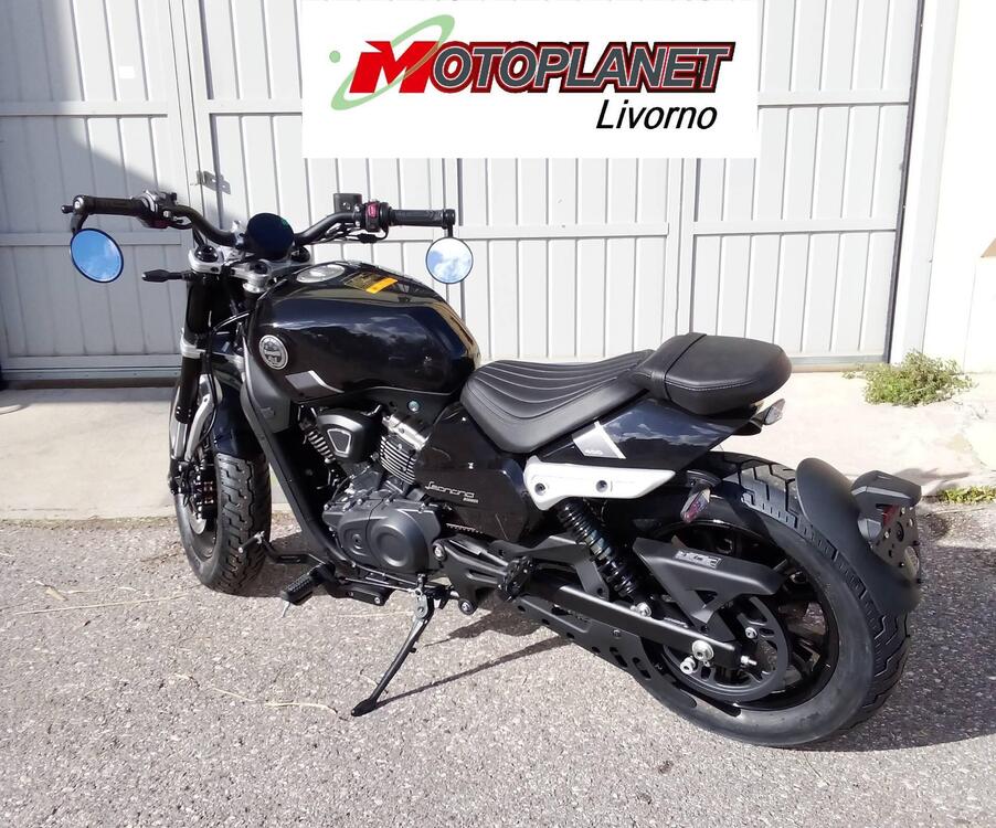 Benelli Leoncino 400 Bobber (2026) (5)