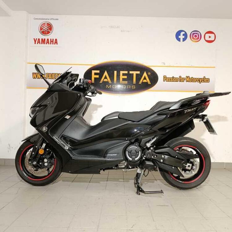 Yamaha T-Max 560 Tech Max (2021)