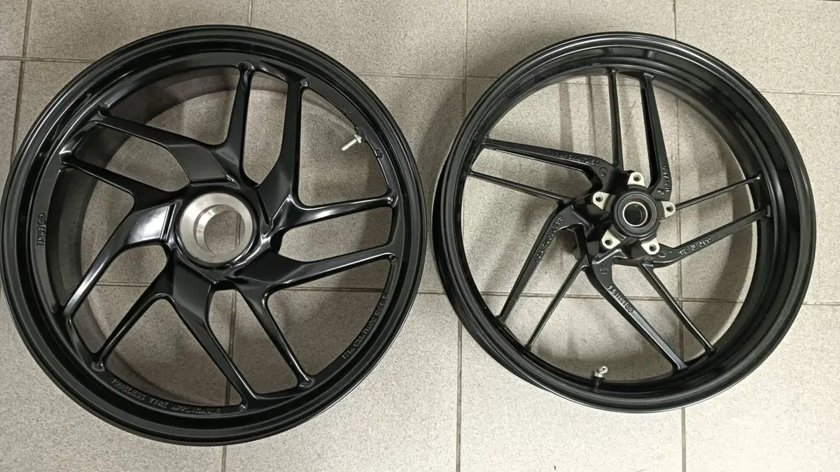 CERCHIO POSTERIORE DUCATI PANIGALE 899