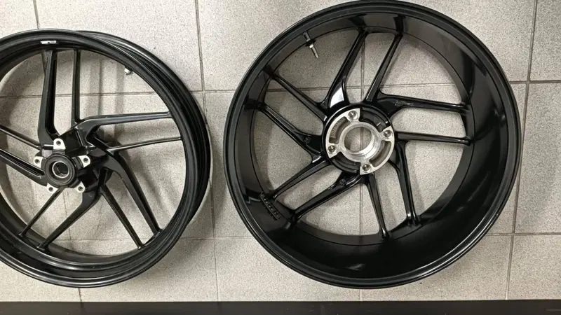 CERCHIO POSTERIORE DUCATI PANIGALE 899 (2)