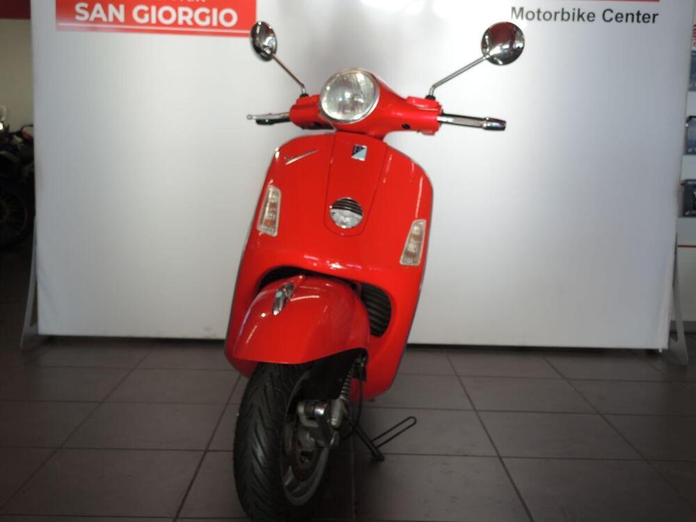 Vespa GTS 250 i.e. (2)