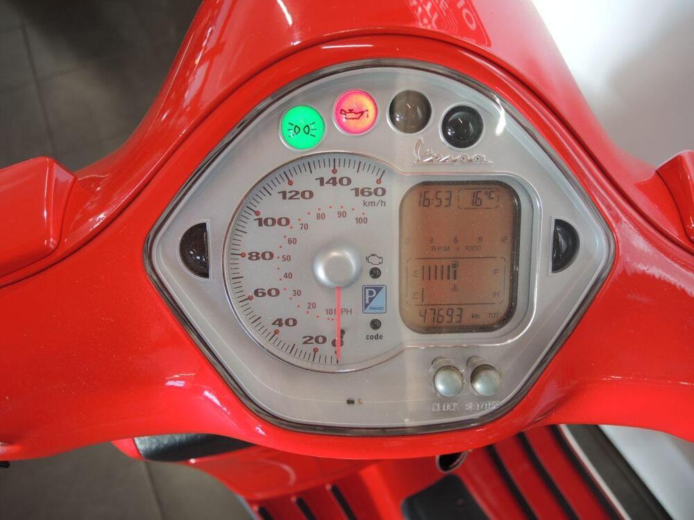 Vespa GTS 250 i.e. (5)