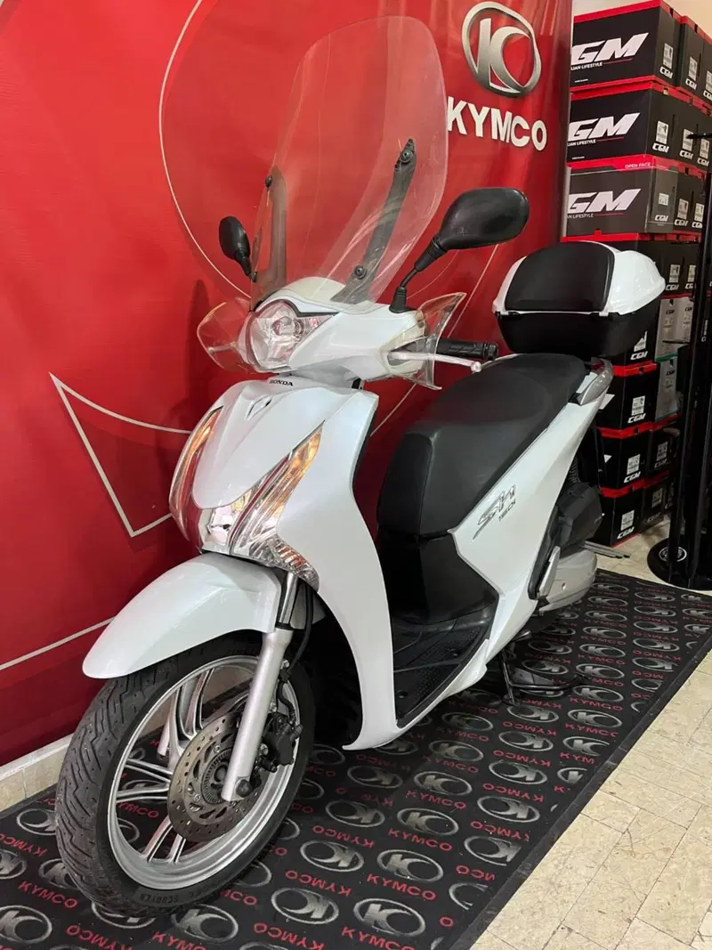 Honda SH 150i ABS (2013 - 16) (2)