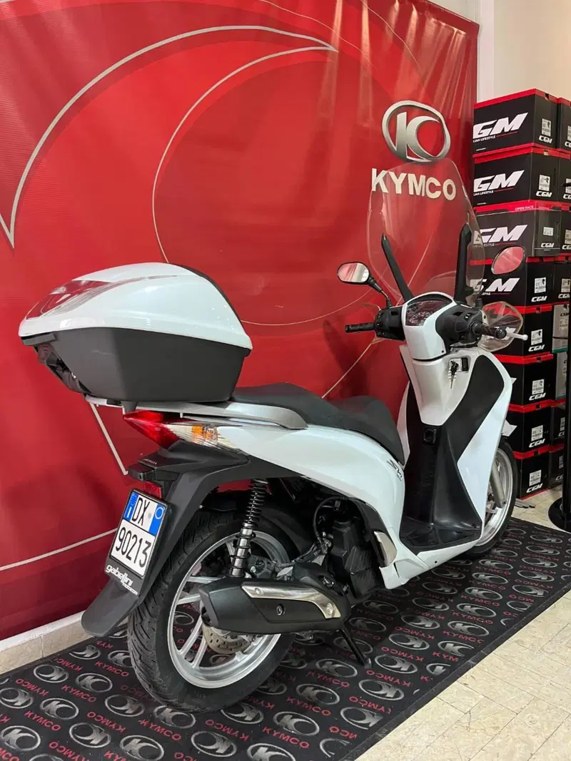Honda SH 150i ABS (2013 - 16) (6)