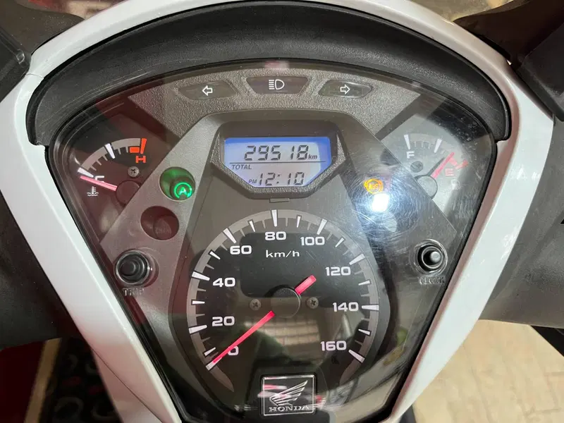 Honda SH 150i ABS (2013 - 16) (7)