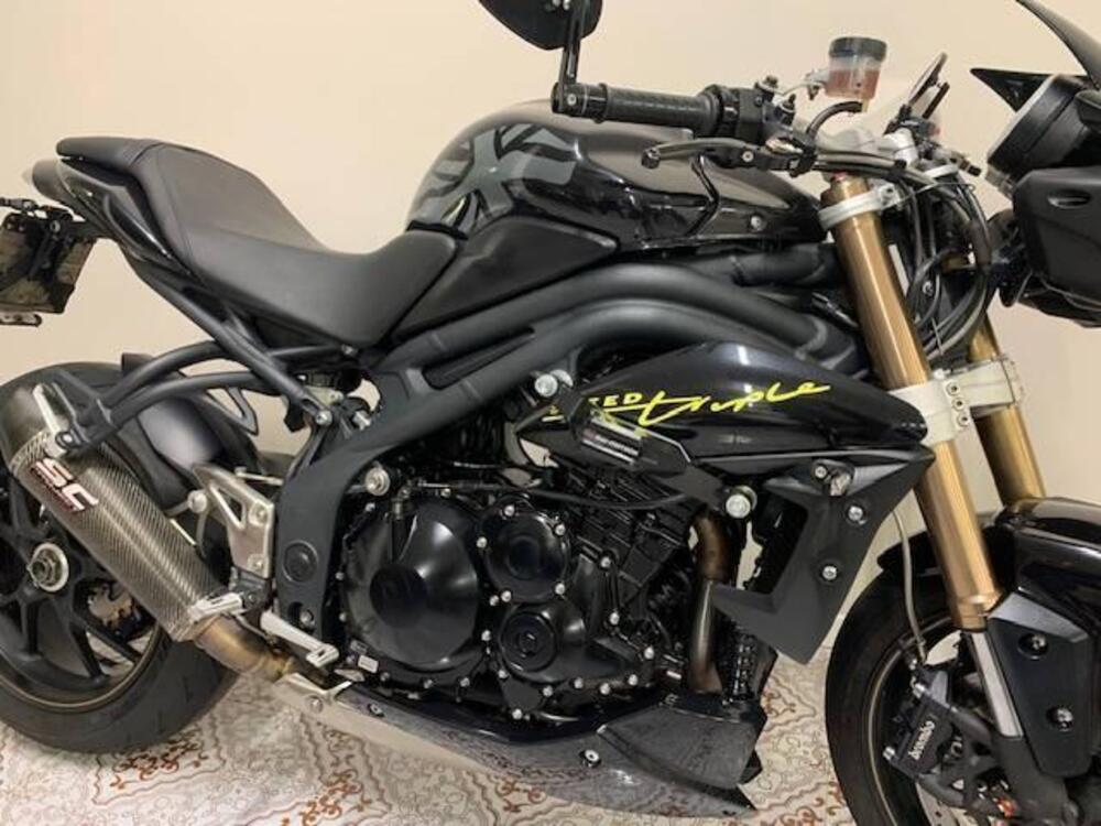 Triumph Speed Triple 1050 ABS (2011 - 15) (3)