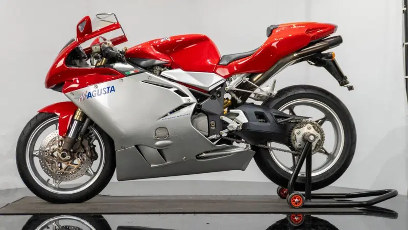 MV Agusta F4 1000 S (8)