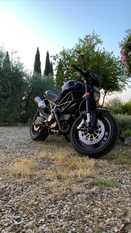 Ducati Monster 696 (2008 - 13) (3)