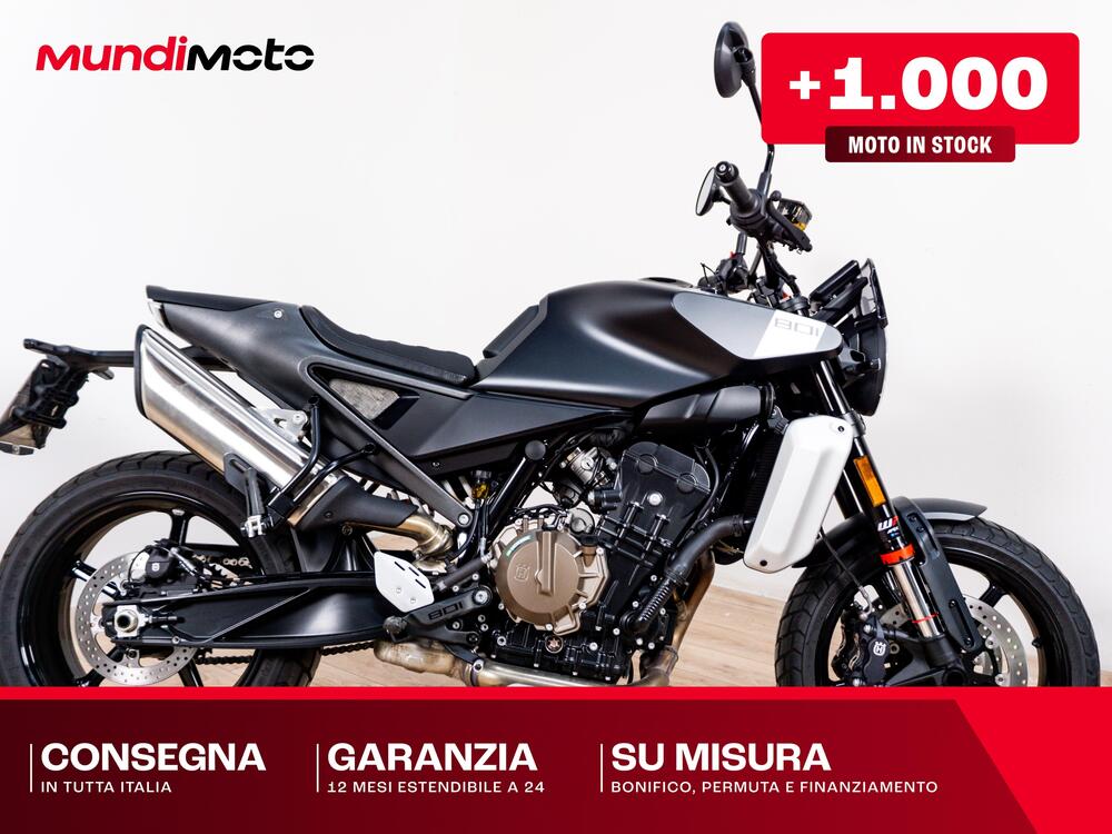 Husqvarna Svartpilen 801 (2024 - 25)