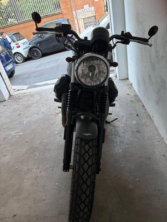 Moto Guzzi V7 III Stone (2017 - 20) (3)