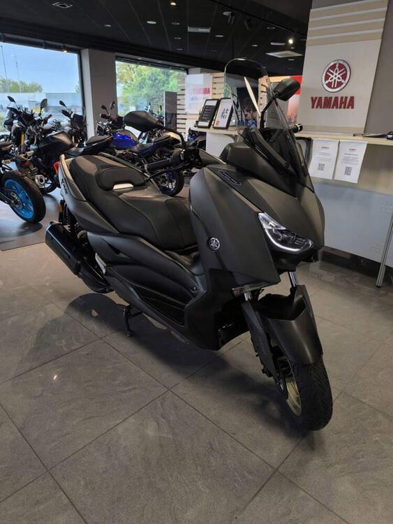 Yamaha X-Max 300 Tech Max (2021 - 24) (2)