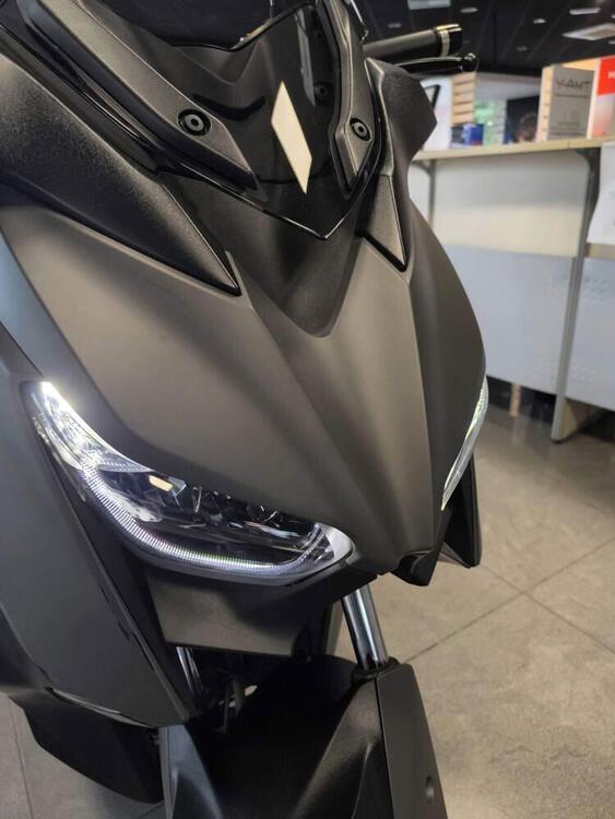 Yamaha X-Max 300 Tech Max (2021 - 24) (5)