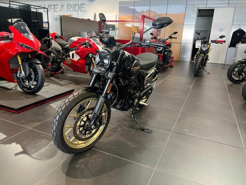 Ducati Scrambler 800 Full Throttle (2025) (4)