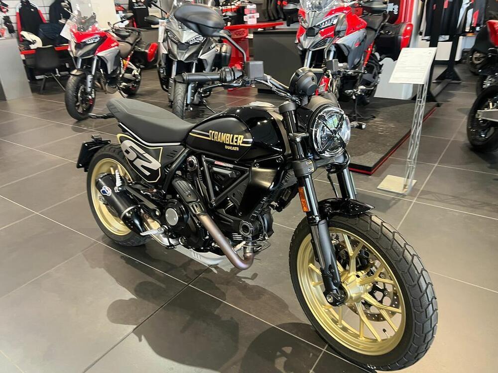 Ducati Scrambler 800 Full Throttle (2025) (2)