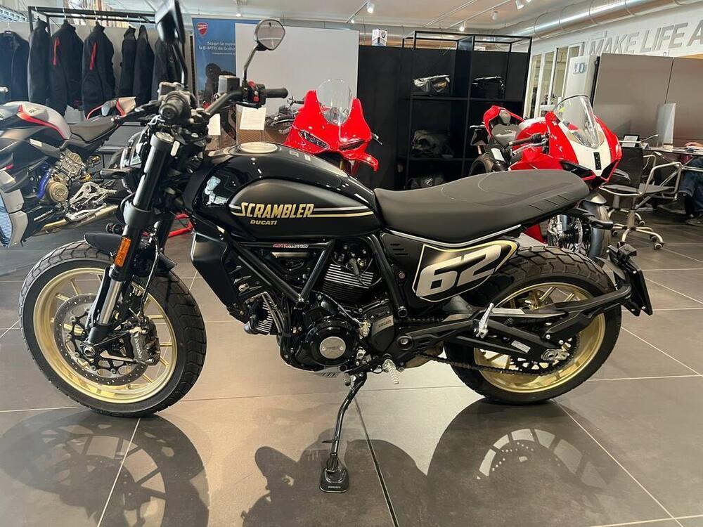 Ducati Scrambler 800 Full Throttle (2025) (5)