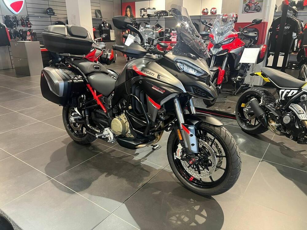 Ducati Multistrada V4 S Grand Tour (2024) (2)