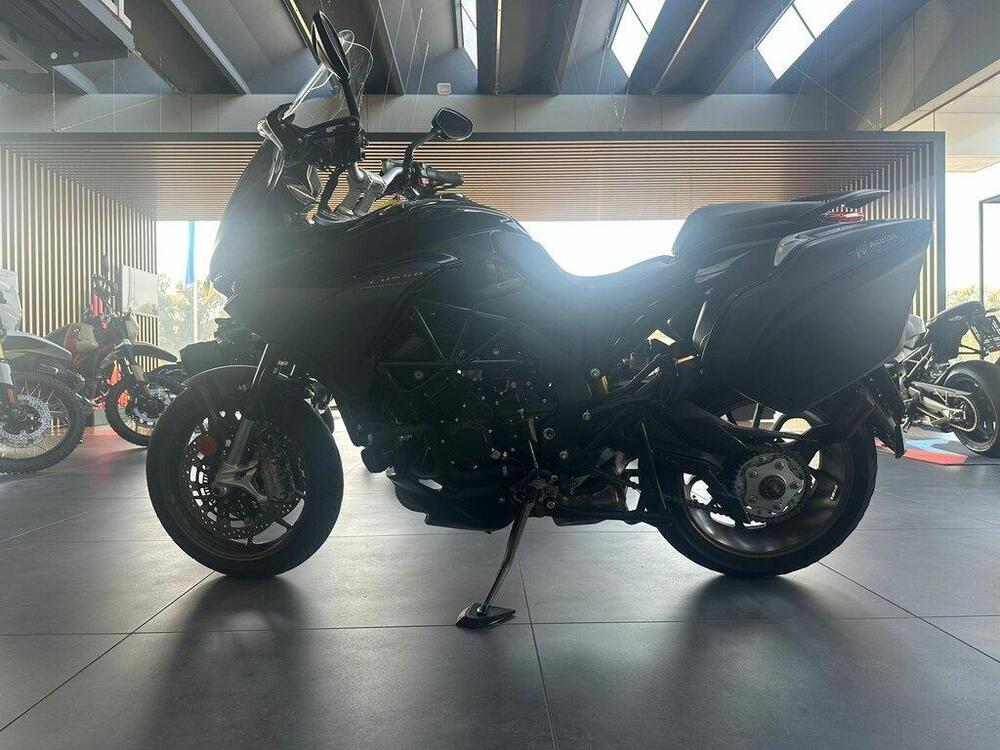 MV Agusta Turismo Veloce 800 Lusso (2021 - 23) (5)