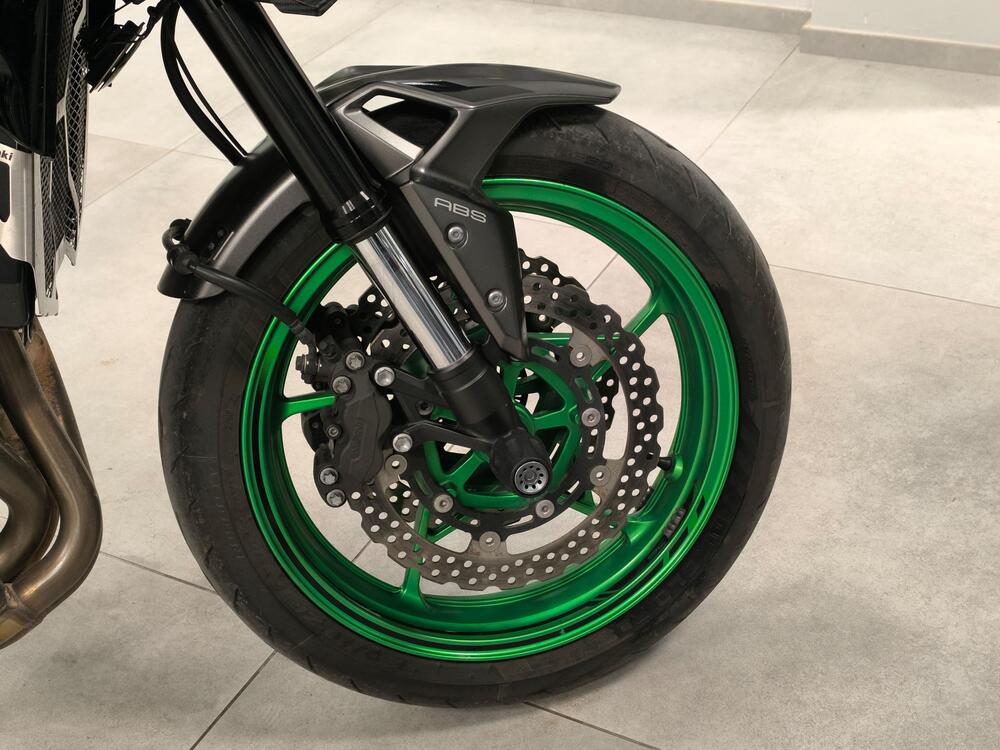 Kawasaki Z 900 (2021 - 24) (5)