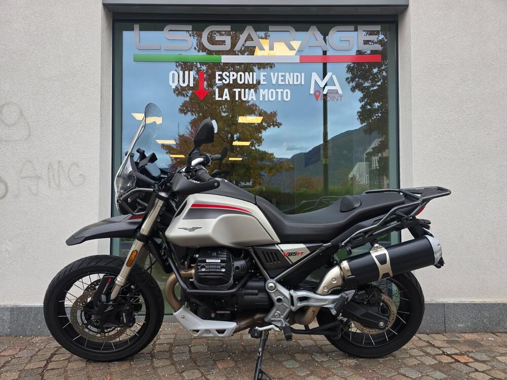 Moto Guzzi V85 TT Travel (2024 - 25) (2)