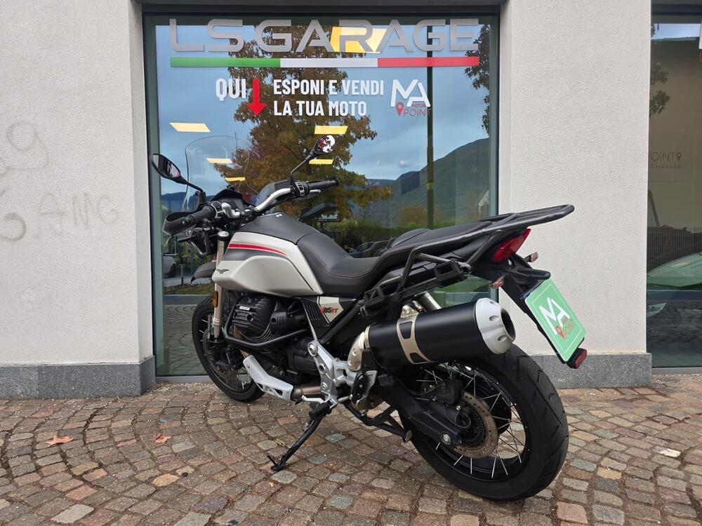 Moto Guzzi V85 TT Travel (2024 - 25) (5)