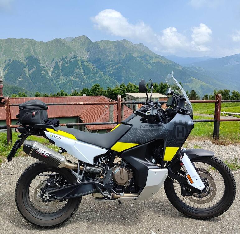 Husqvarna Norden 901 (2022 - 25) (2)