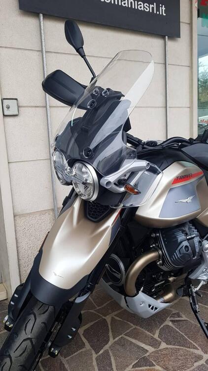 Moto Guzzi V85 TT Travel (2024 - 25) (4)