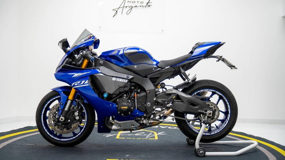 Yamaha YZF R1 (2020 - 25) (3)