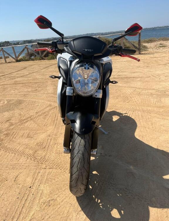 MV Agusta Brutale 675 EAS ABS (2011 - 16) (2)