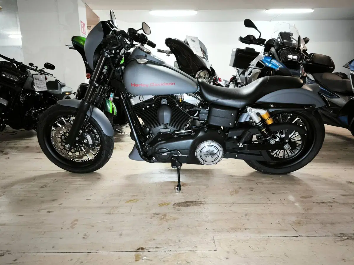 Harley-Davidson 1584 Street Bob (2008 - 15) - FXDB