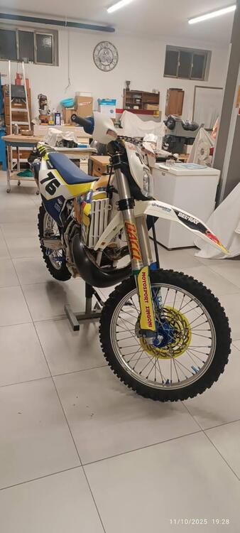 Husqvarna TE 300 (2017) (2)