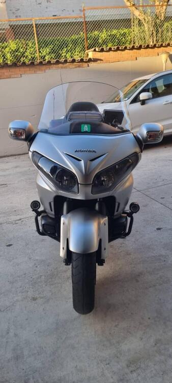 Honda GL 1800 Gold Wing (2012 - 17) (4)