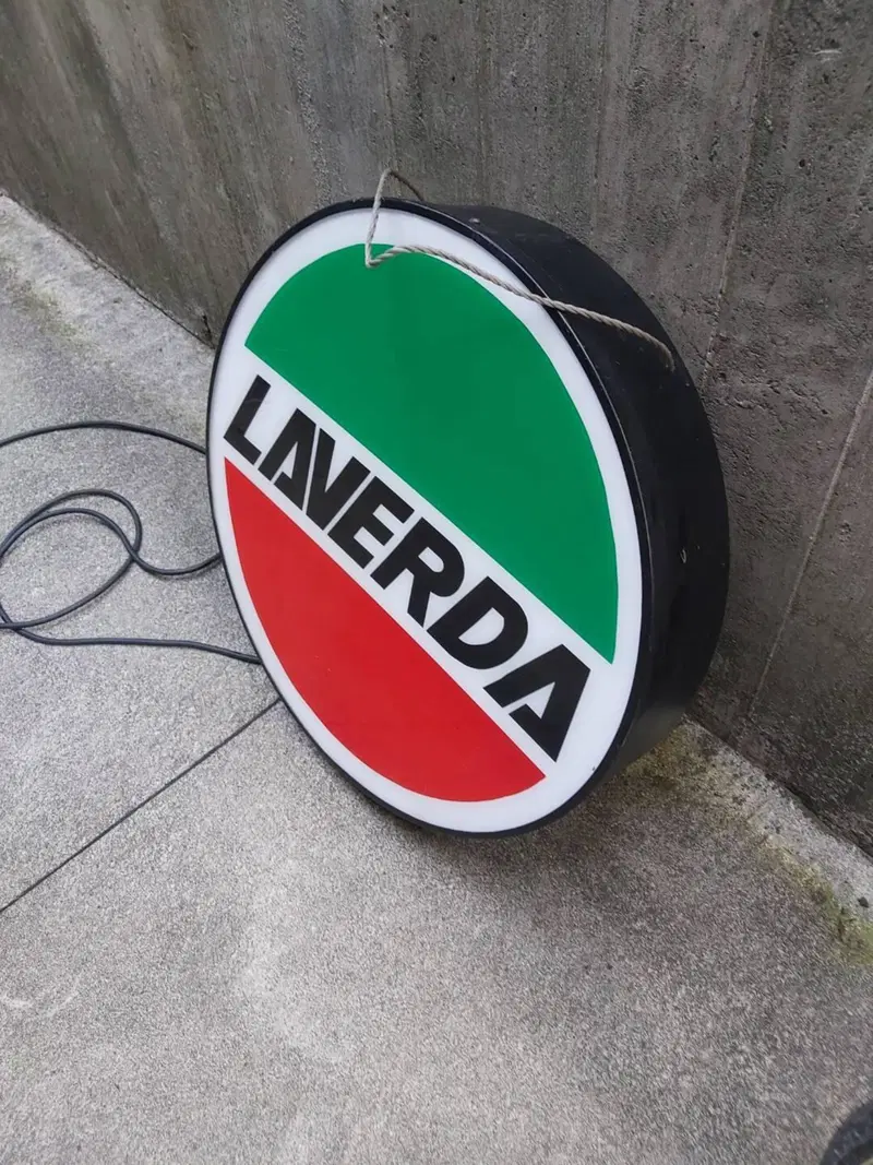 Insegna luminosa Laverda 100 % (3)