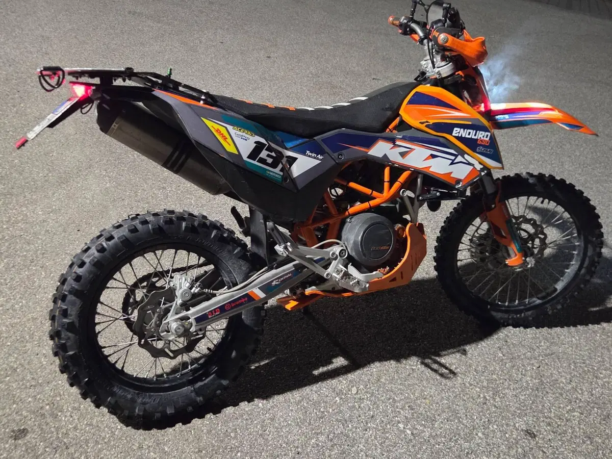 KTM 690 Enduro R (2009 - 11) (3)