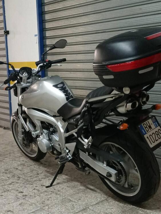 Yamaha FZ6 (2004 - 07) (2)