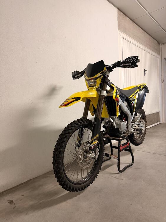 Valenti Racing RME 50 Factory (2015 - 22) (3)