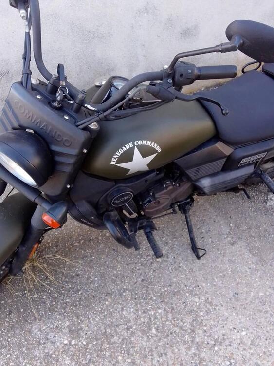 Um Italia Renegade Commando 125 (2019 - 22) (5)
