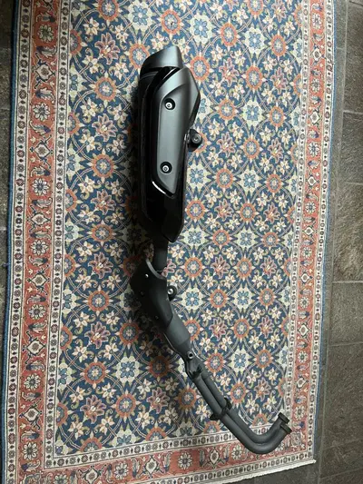 SCARICO ORIGINALE YAMAHA TMAX TECH MAX 2025 Akrapovic
