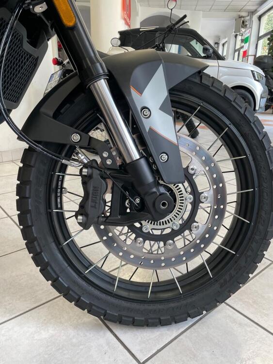 Brixton Motorcycles Crossfire 500 Storr (2025) (4)