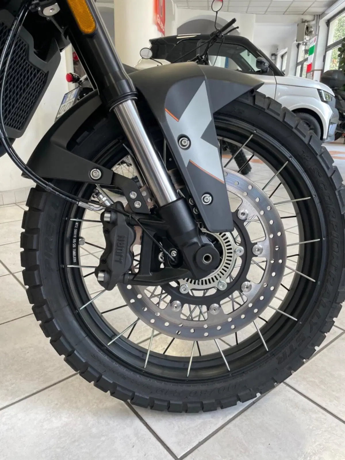 Brixton Motorcycles Crossfire 500 Storr (2025 - 26) (4)