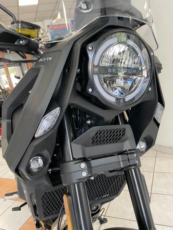 Brixton Motorcycles Crossfire 500 Storr (2025) (5)