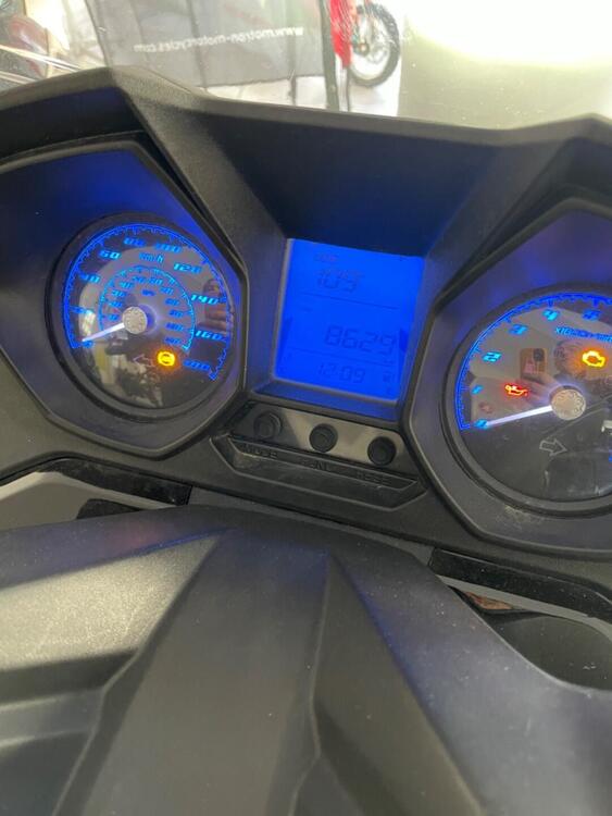 Kymco Downtown 350i ABS (2016 - 20) (4)